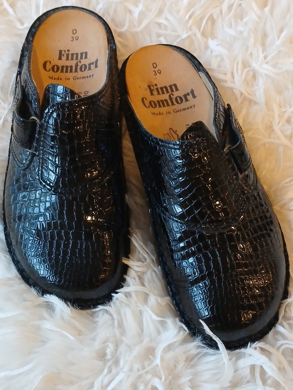 Finn Gorp-Core Comfort Orb Slip-On Clogs Black Patent Leather 8.5